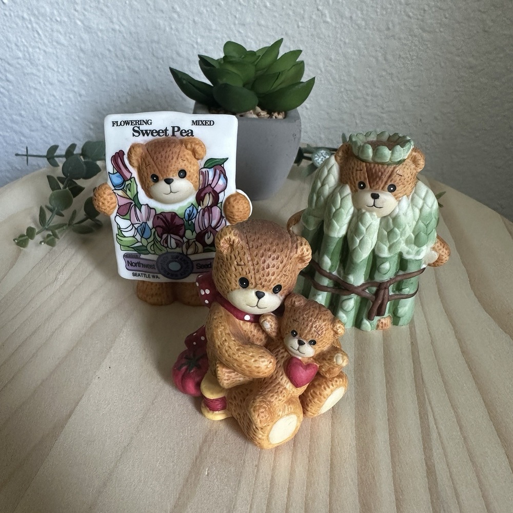VTG Lucy and Me Bears Sweet Pea Asparagus Garden A Bear Doll Figurines Set Of 3 - Picture 1 of 15